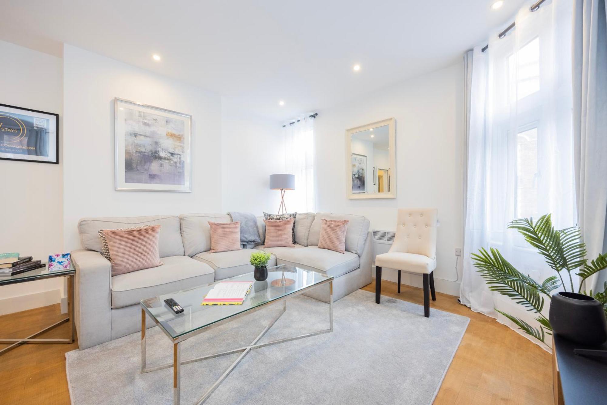 Block Of Apartments In Croydon ,Long Stays , Weekly & Monthly Offers , Contractors , Relocations , Leisure & Family Stays Exterior photo