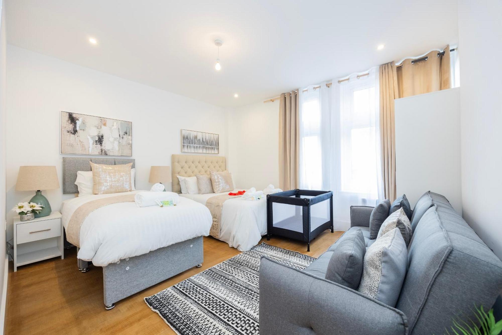 Block Of Apartments In Croydon ,Long Stays , Weekly & Monthly Offers , Contractors , Relocations , Leisure & Family Stays Exterior photo