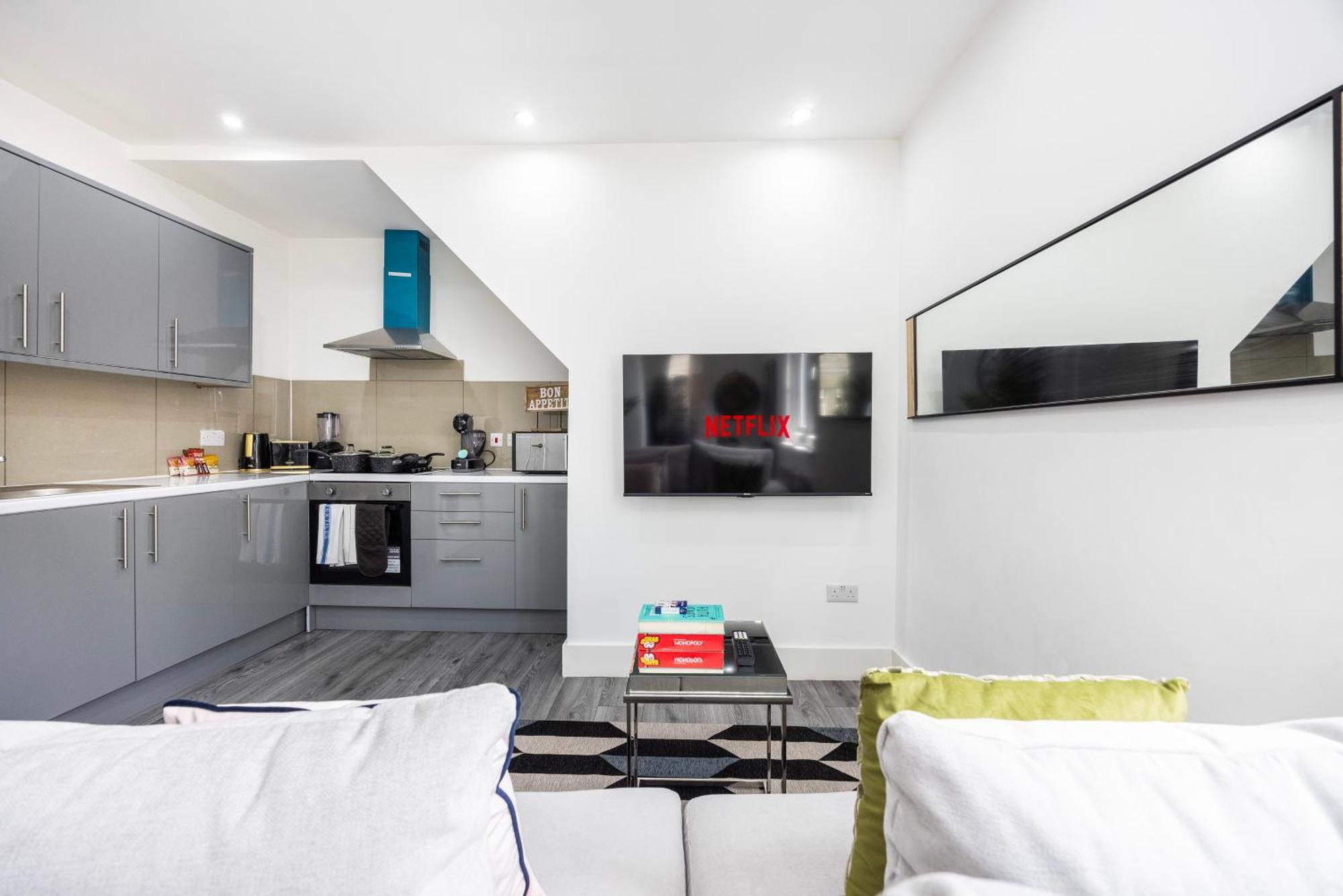 Block Of Apartments In Croydon ,Long Stays , Weekly & Monthly Offers , Contractors , Relocations , Leisure & Family Stays Exterior photo
