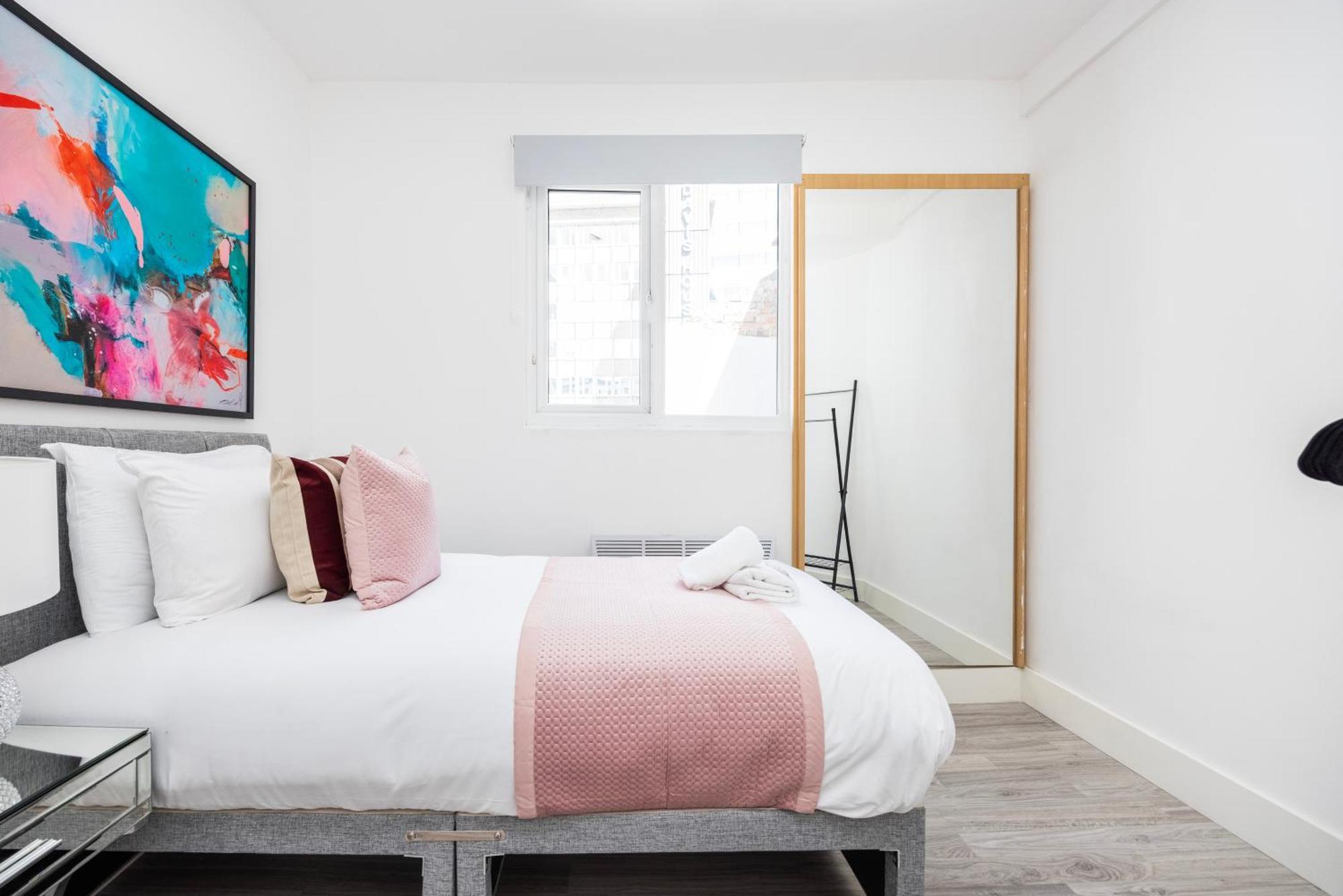 Block Of Apartments In Croydon ,Long Stays , Weekly & Monthly Offers , Contractors , Relocations , Leisure & Family Stays Exterior photo